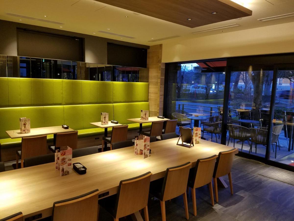 First Hotel كانازاوَ المظهر الخارجي الصورة